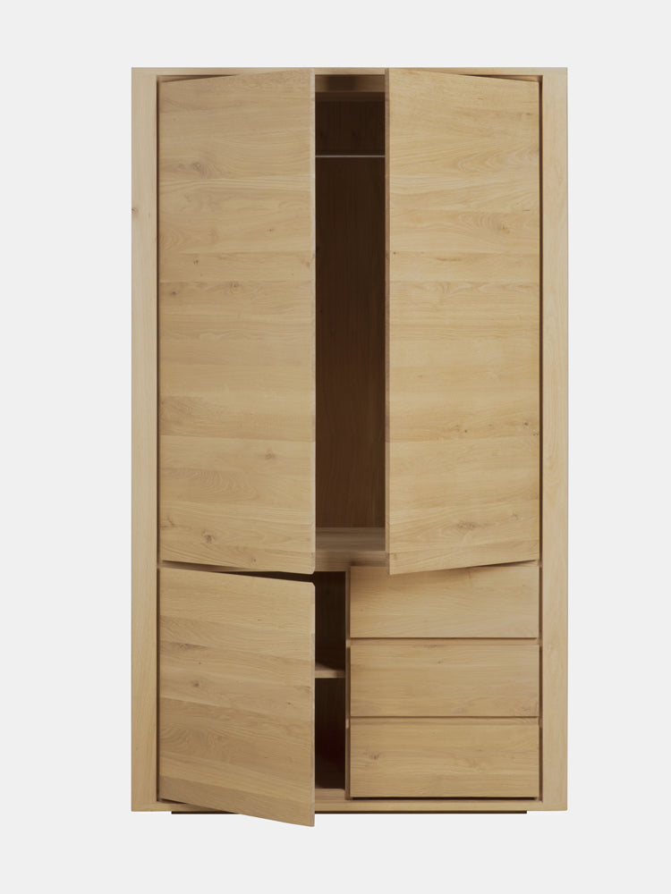 Shadow Dresser | Ethnicraft | Catalog Interiors