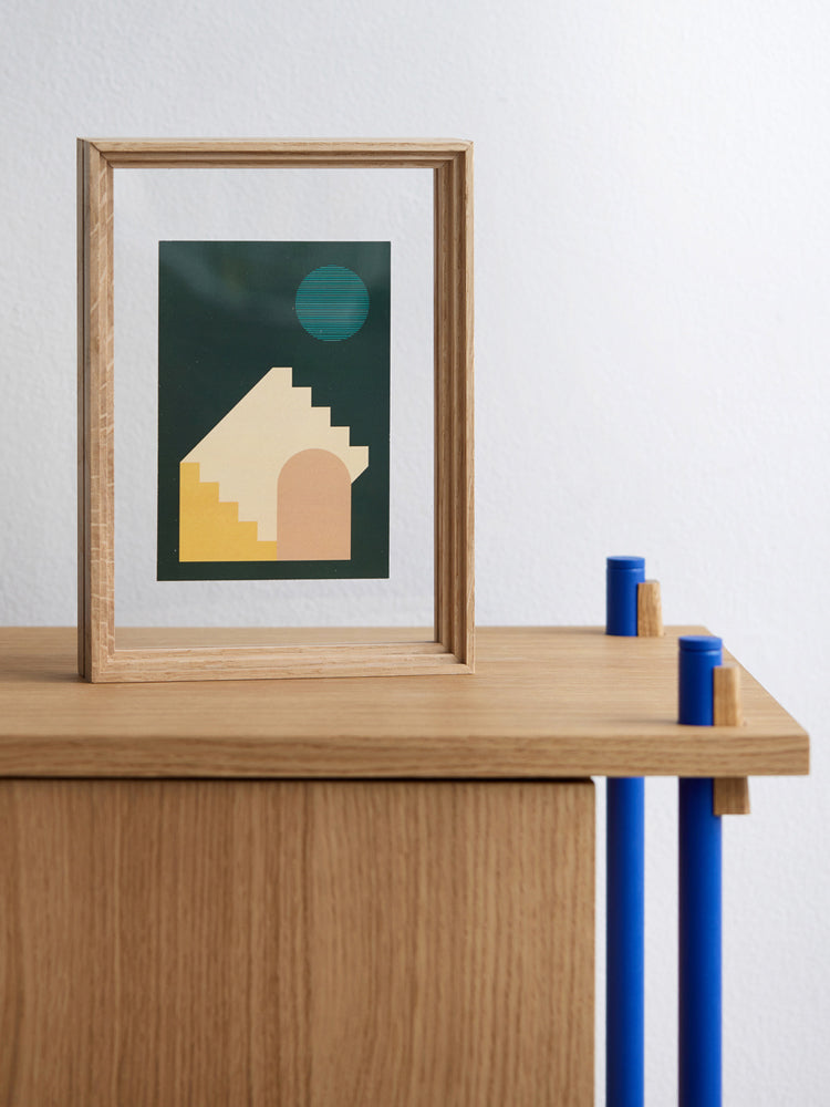 Standing Frame | Moebe | Catalog Interiors