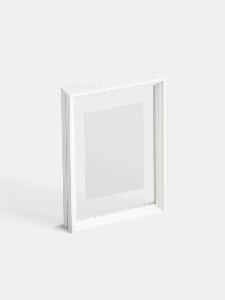 Standing Frame | Moebe | Catalog Interiors