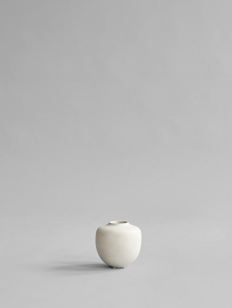 Sunao Vase | 101CPH | Catalog Interiors