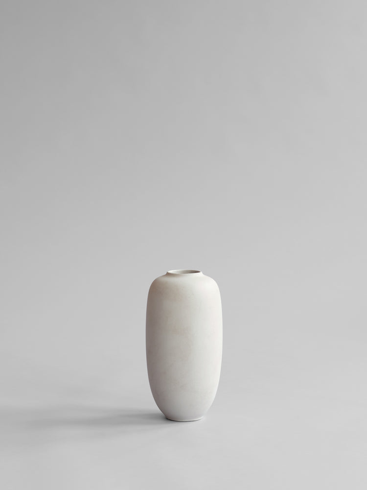 Sunao Slim Vase | 101CPH | Catalog Interiors