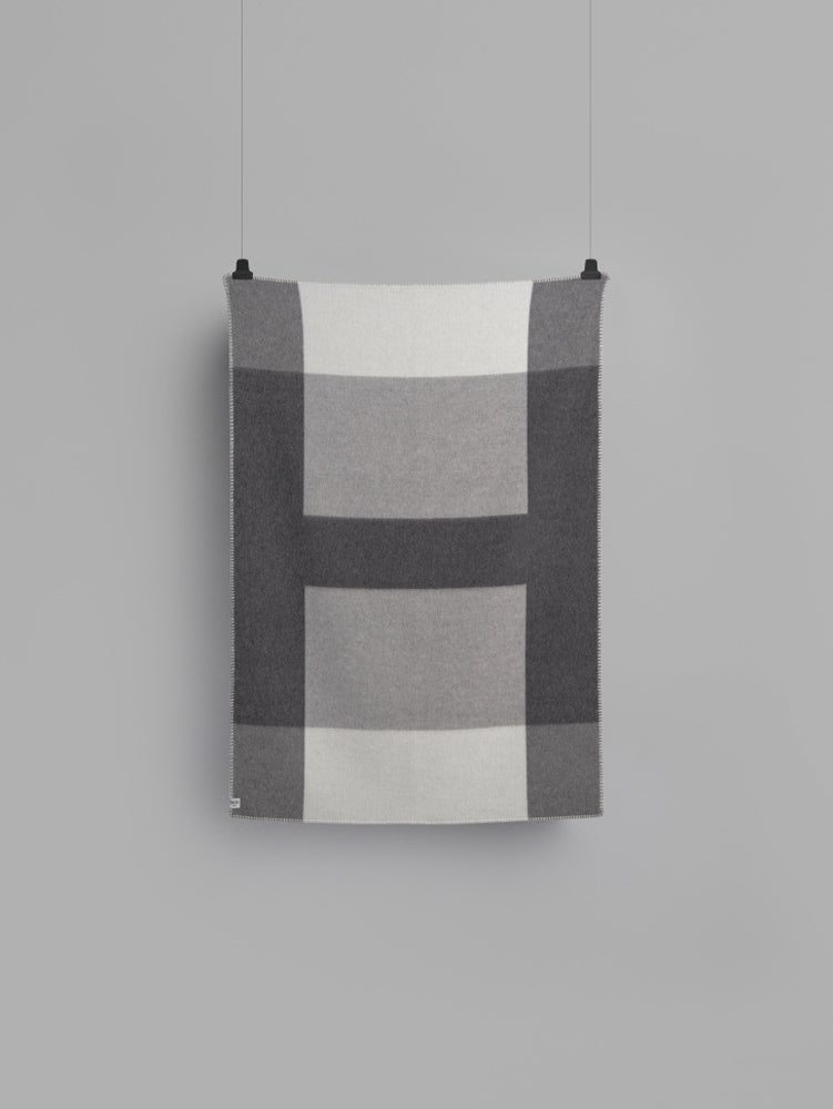 Syndin Throw | Roros Tweed | Catalog Interiors