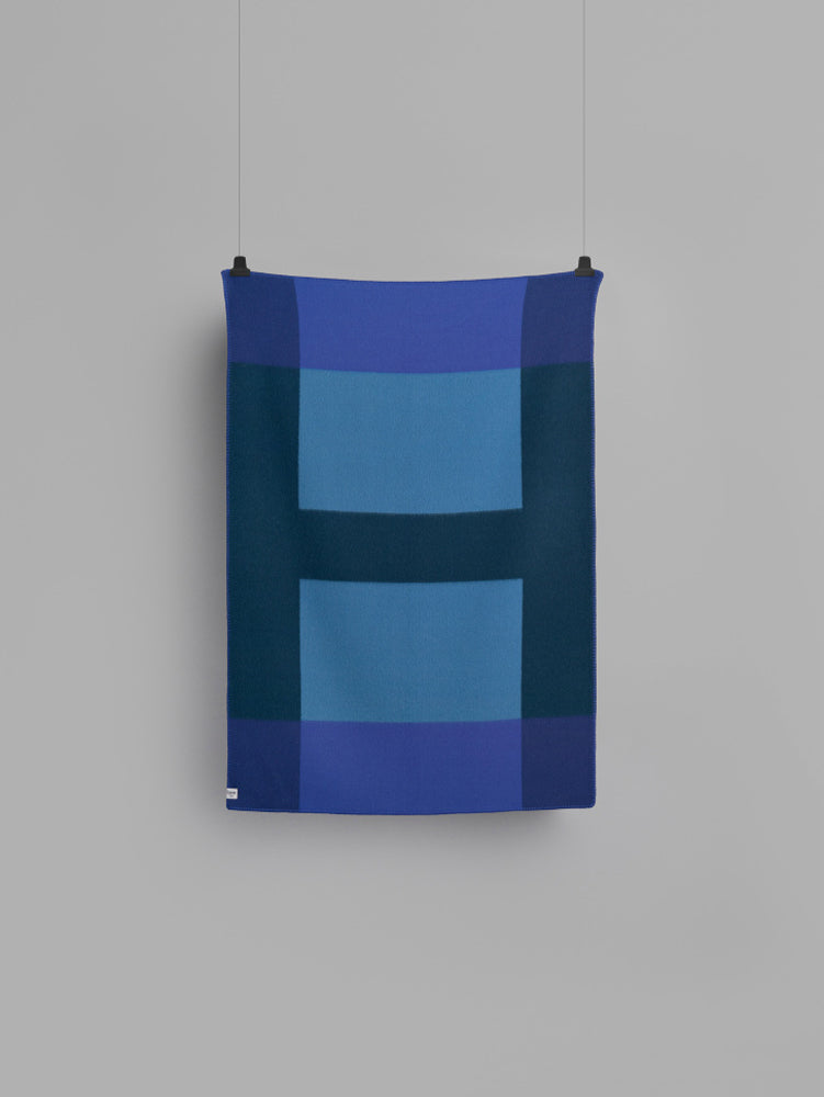 Syndin Throw | Roros Tweed | Catalog Interiors