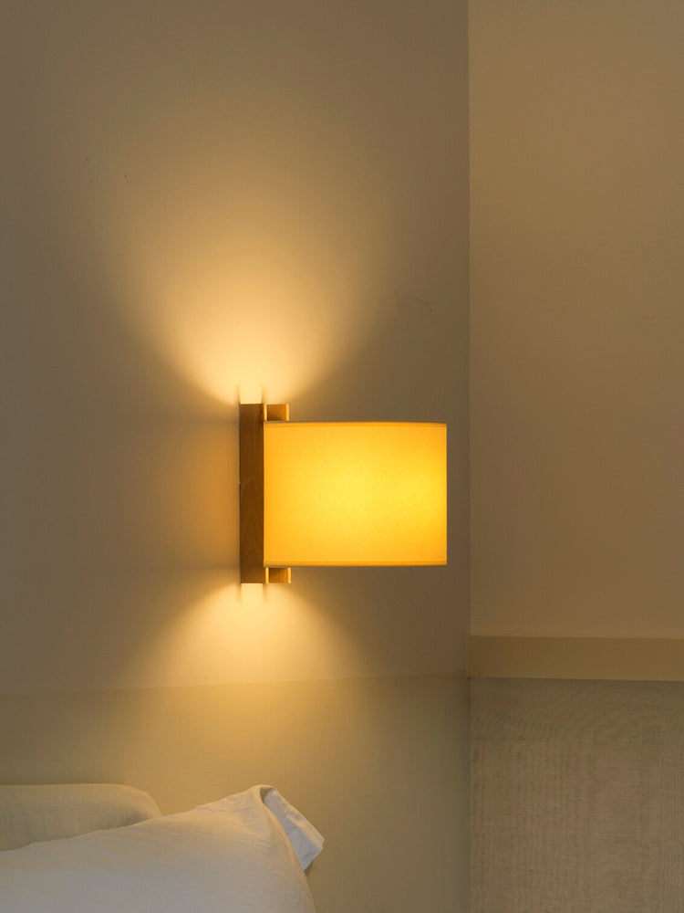 TMM Corto Wall Lamp | Santa & Cole | Catalog Interiors