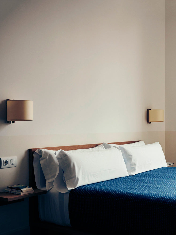 TMM Corto Wall Lamp | Santa & Cole | Catalog Interiors
