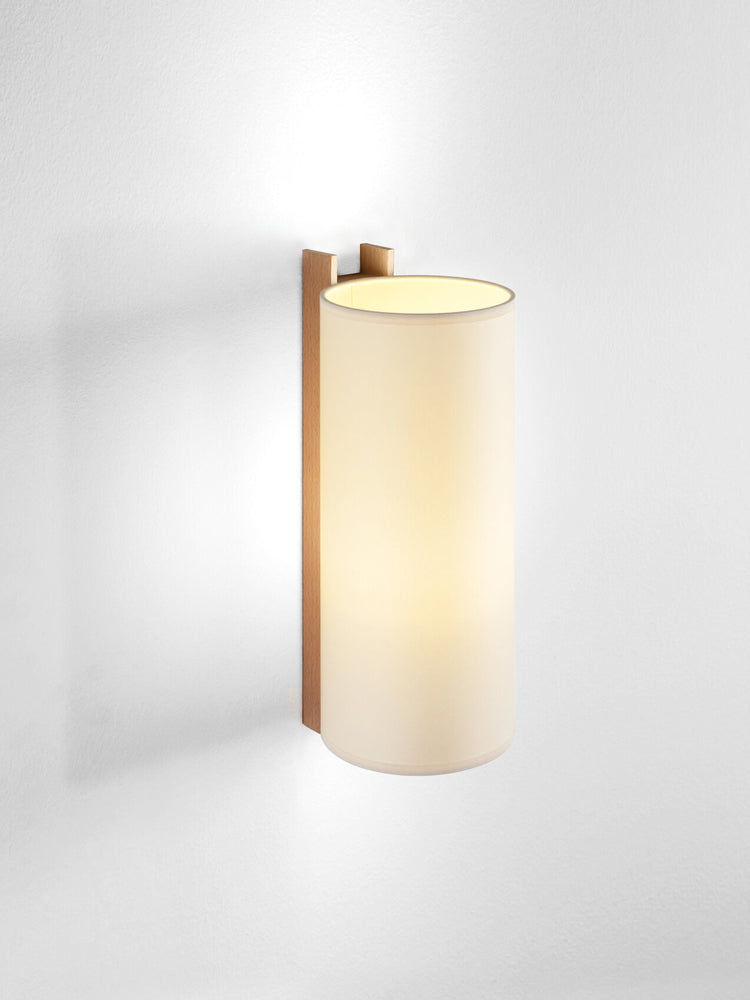 TMM Largo Wall Lamp | Santa & Cole | Catalog Interiors