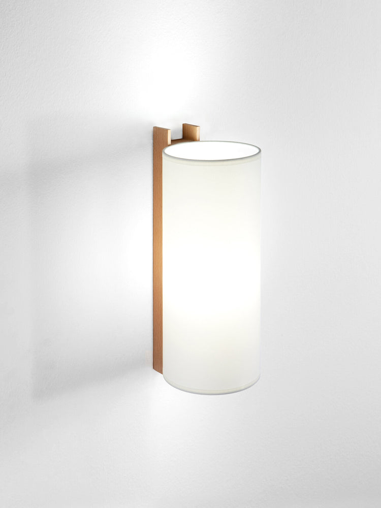TMM Largo Wall Lamp | Santa & Cole | Catalog Interiors
