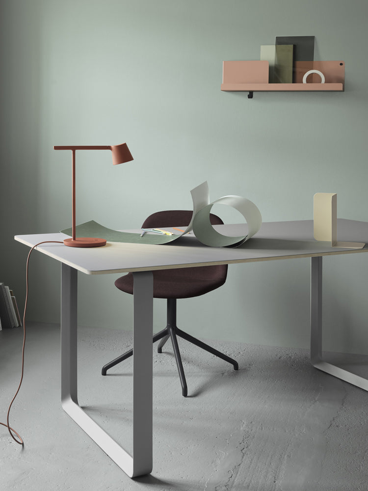 Tip Table Lamp | Muuto | Catalog Interiors