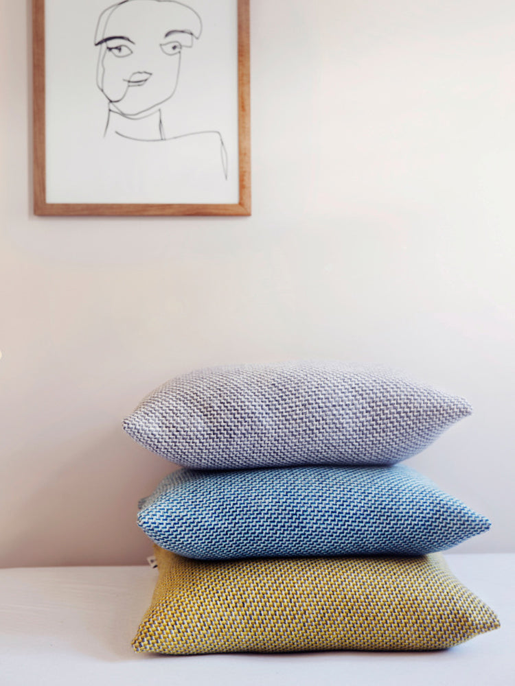 Una Cushion | Roros Tweed | Catalog Interiors