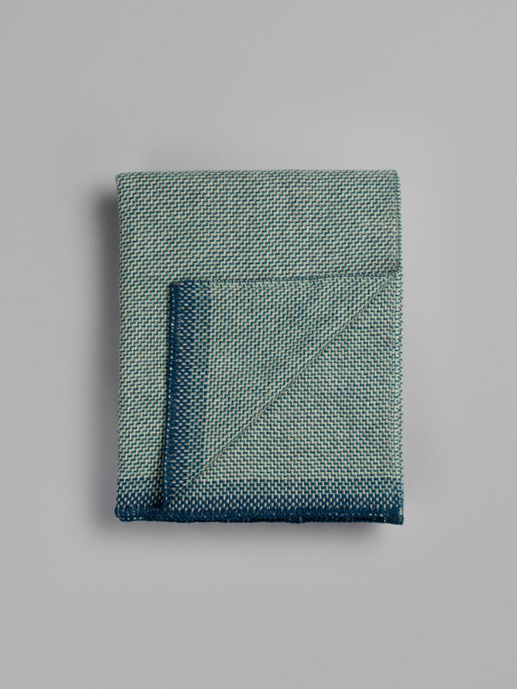 Una Throw | Roros Tweed | Catalog Interiors