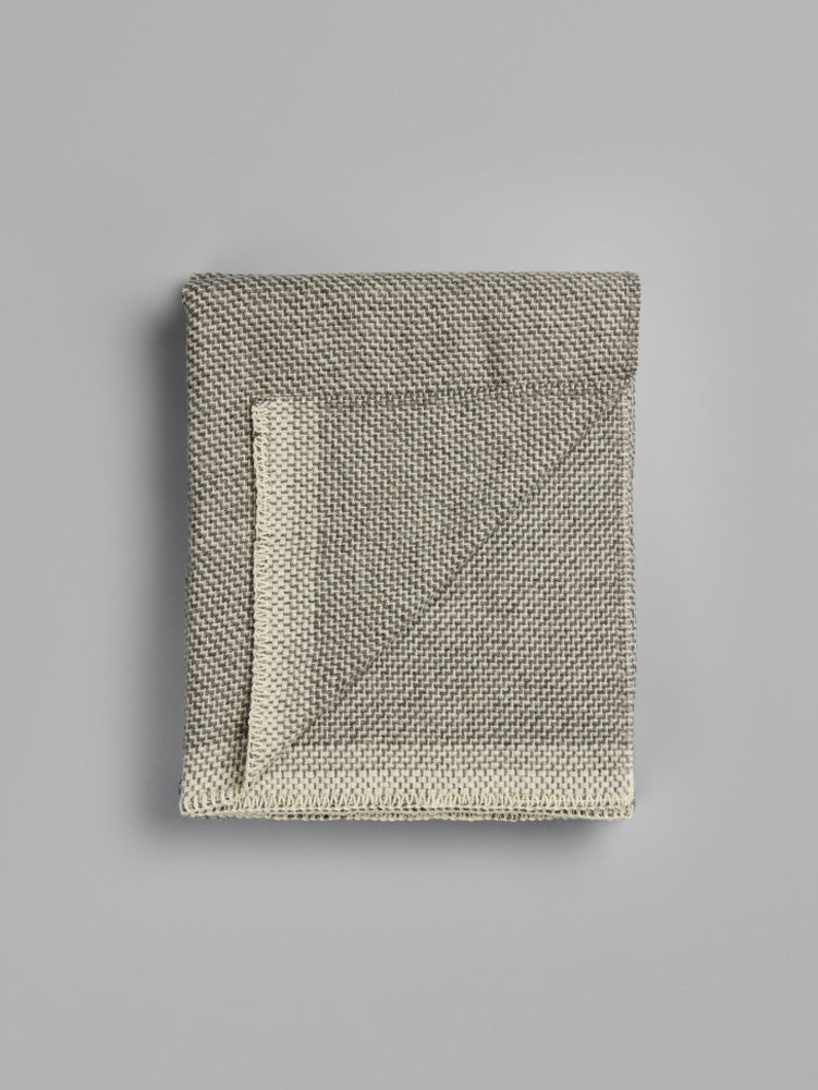 Una Throw | Roros Tweed | Catalog Interiors