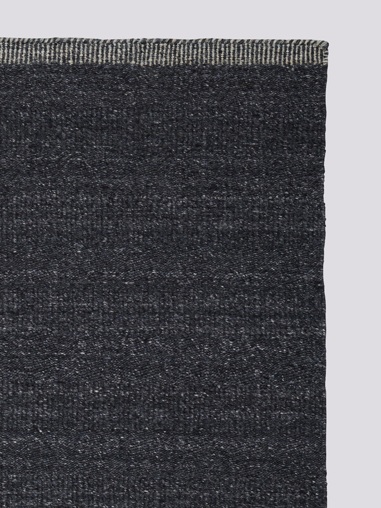 Versanti Rug | Linie Design | Catalog Interiors