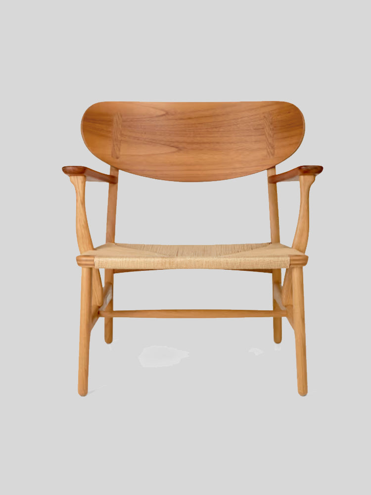 CH22 Lounge Chair | Carl Hansen & Son | Catalog Interiors 