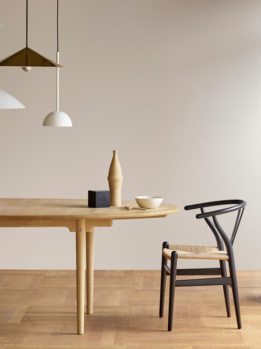 CH24 Soft Wishbone Chair | Carl Hansen & Son | Catalog Interiors 