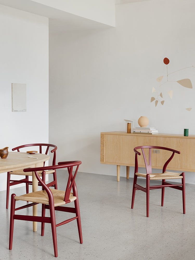 CH24 Soft Wishbone Chair | Carl Hansen & Son | Catalog Interiors 