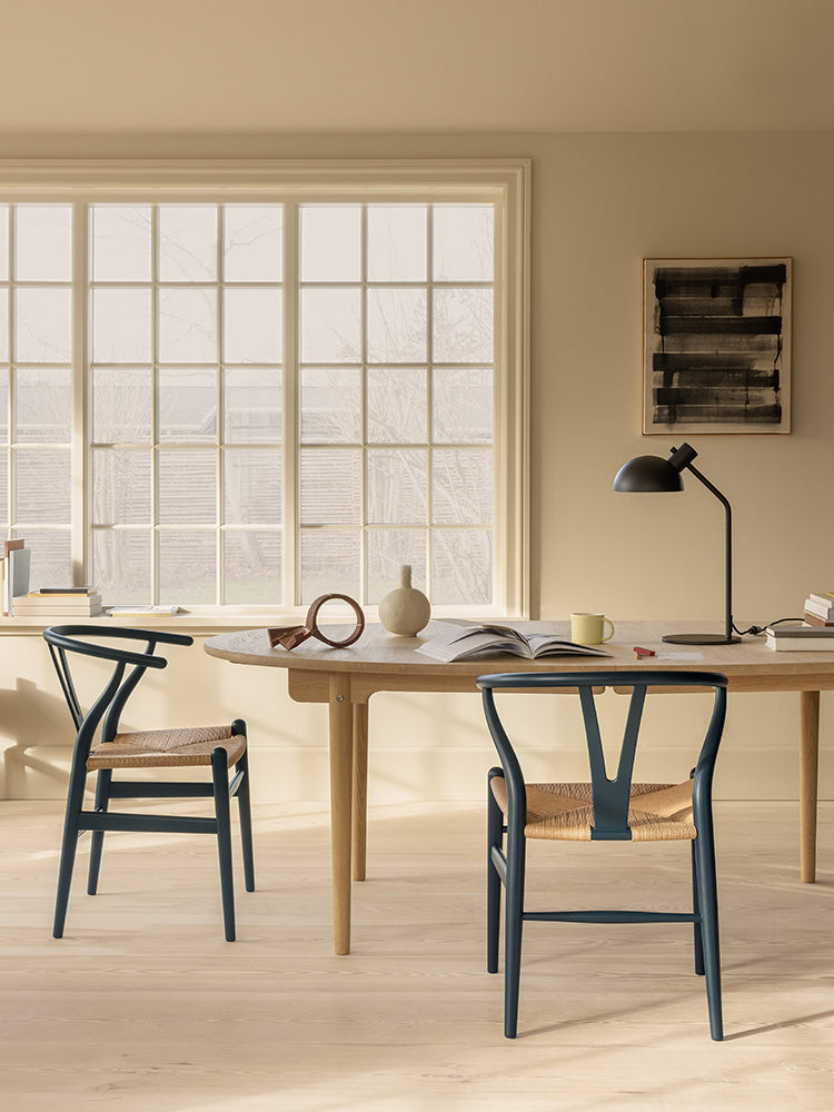 CH24 Soft Wishbone Chair | Carl Hansen & Son | Catalog Interiors 