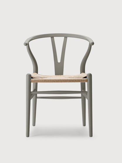 CH24 Soft Wishbone Chair | Carl Hansen & Son | Catalog Interiors 