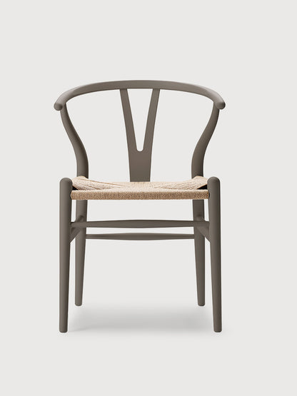 CH24 Soft Wishbone Chair | Carl Hansen & Son | Catalog Interiors 