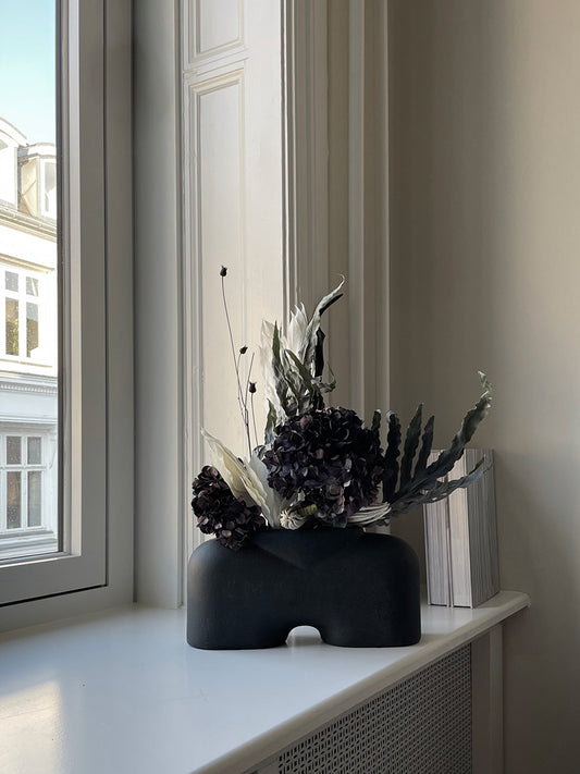 Cobra Vase