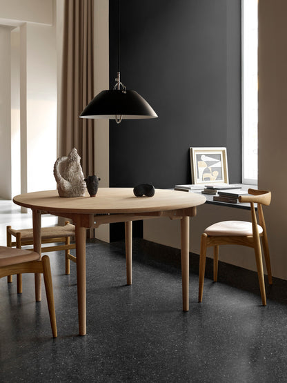 CH20 Elbow Chair | Carl Hansen & Son | Catalog Interiors UK