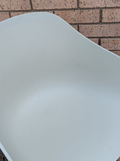 Ex-Display About A Chair AAC 212
