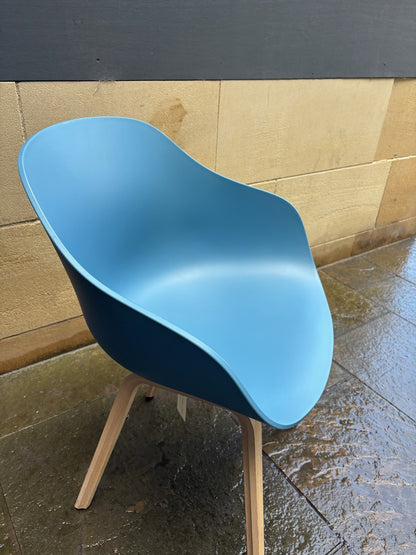 Ex-Display About A Chair AAC 222