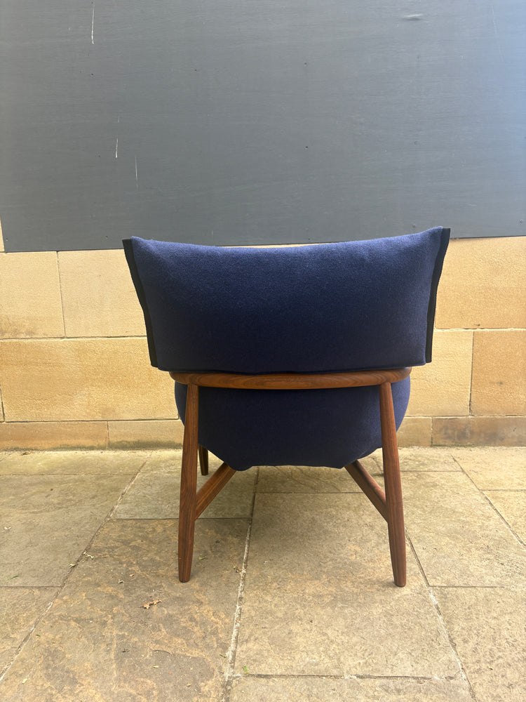 Ex-Display EO15 Embrace Lounge Chair