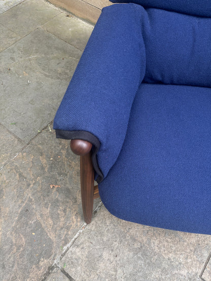 Ex-Display EO15 Embrace Lounge Chair