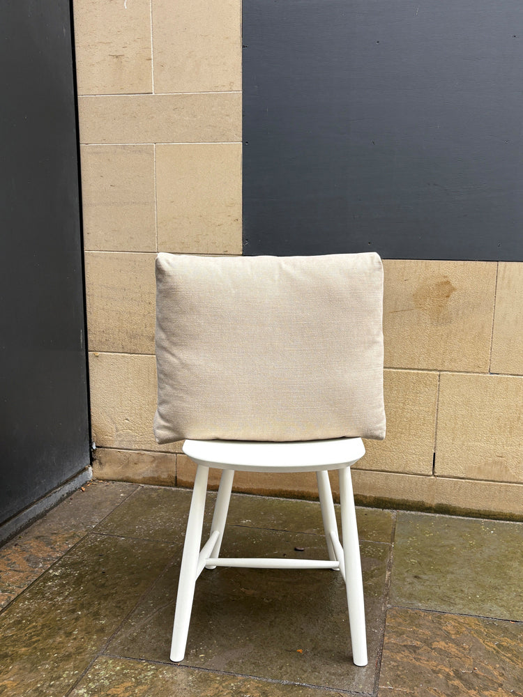 Ex-Display Mags Cushion 09 Linara 216