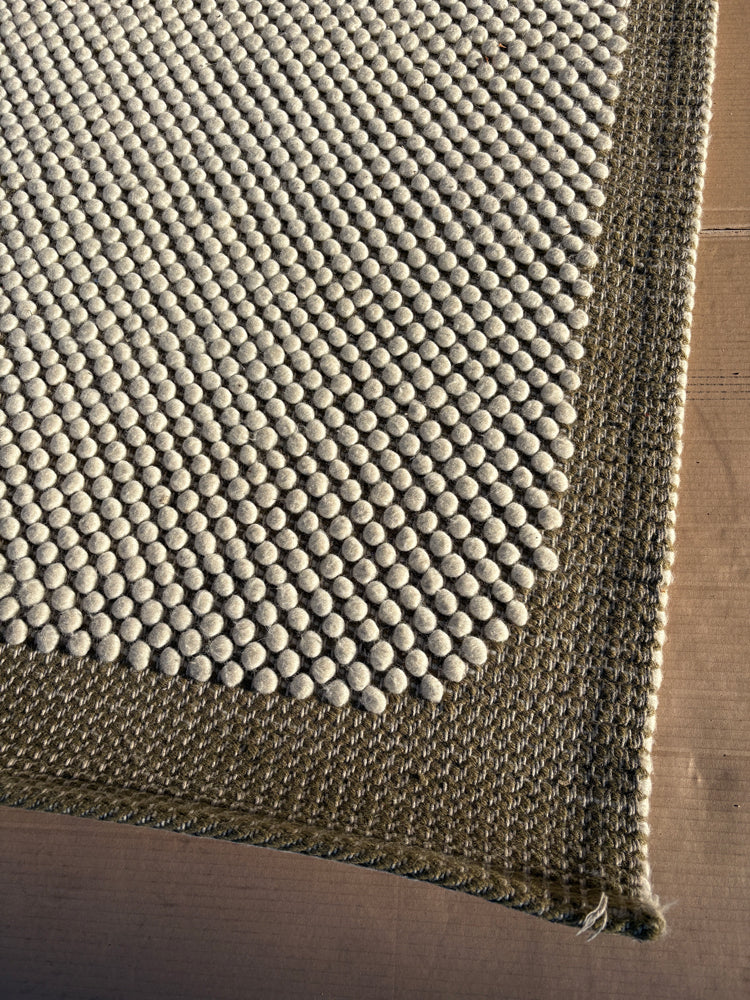 Ex-Display Pebble Rug 170x240cm