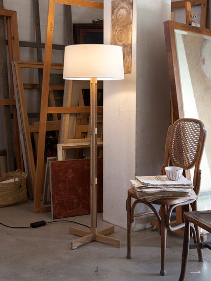 FAD Floor Lamp | Santa & Cole | Catalog Interiors 