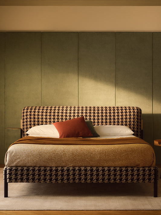 Flag Solid Wood Bed | Bolzan Letti | Catalog Interiors 