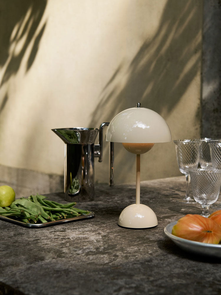 Flowerpot Portable Lamp VP9