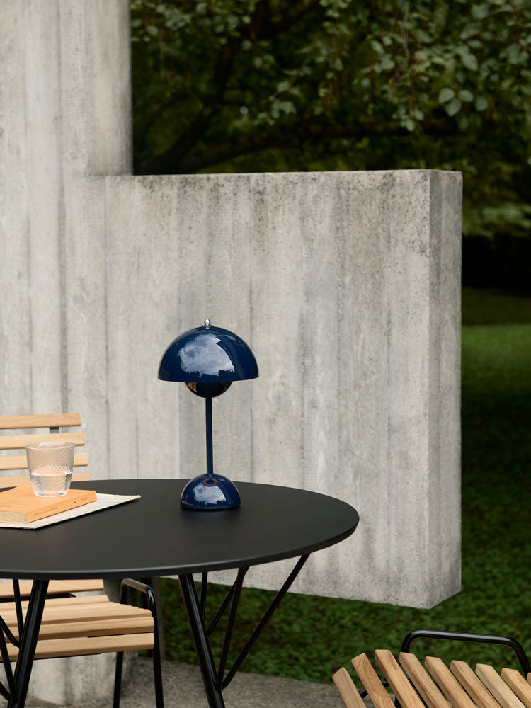 Flowerpot Portable Lamp VP9