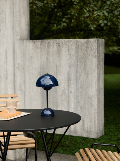 Flowerpot Portable Lamp VP9