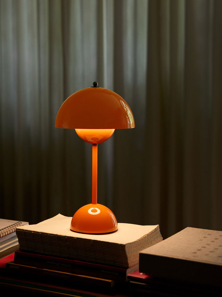 Flowerpot Portable Lamp VP9