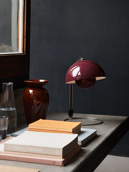 Flowerpot Table Lamp VP4 | And Tradition | Catalog Interiors UK