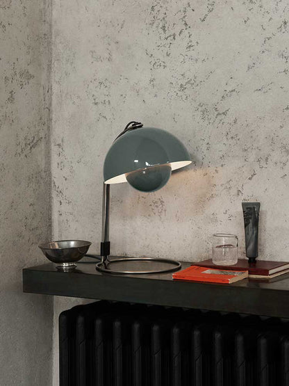 Flowerpot Table Lamp VP4 | And Tradition | Catalog Interiors UK