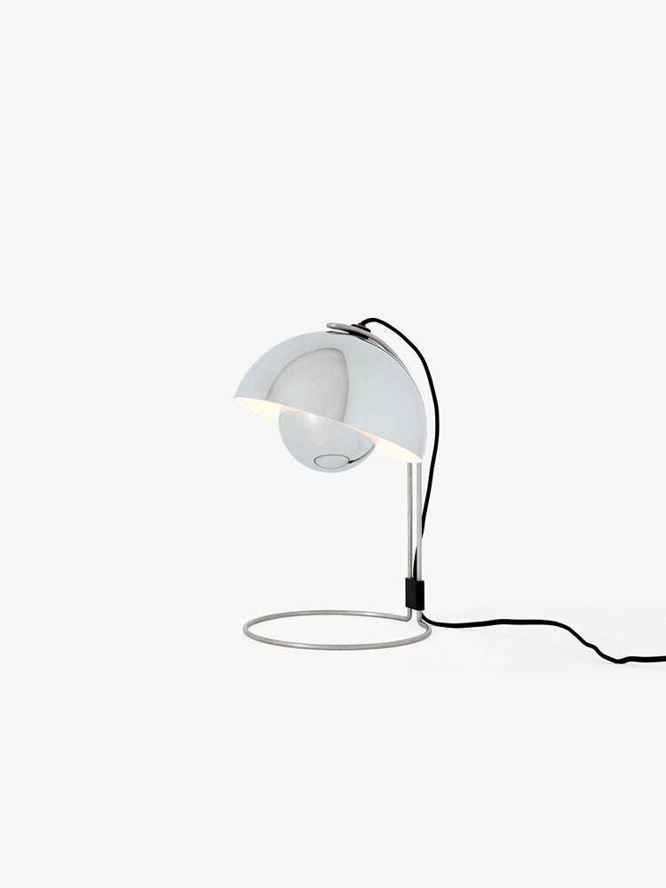 Flowerpot Table Lamp VP4 | &Tradition | Catalog Interiors 