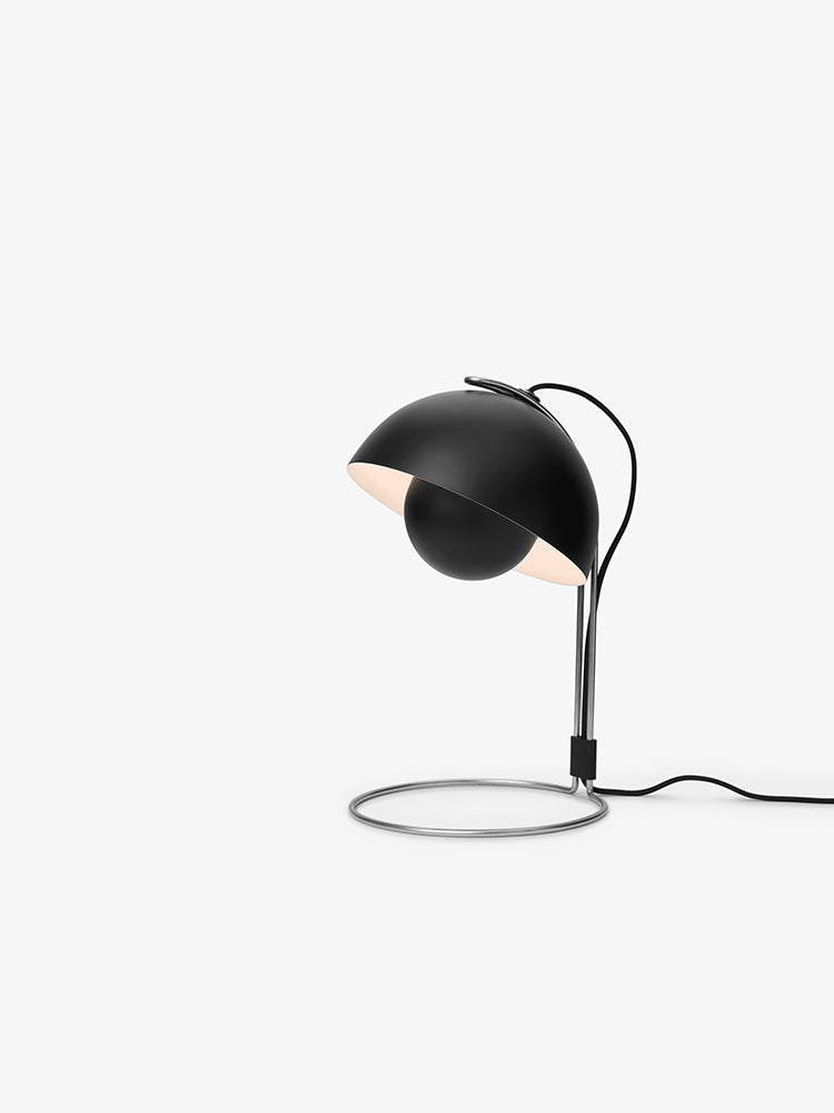 Flowerpot Table Lamp VP4 | &Tradition | Catalog Interiors 