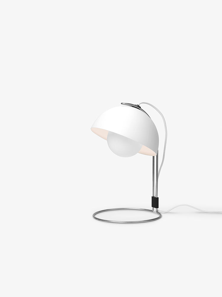 Flowerpot Table Lamp VP4 | &Tradition | Catalog Interiors 