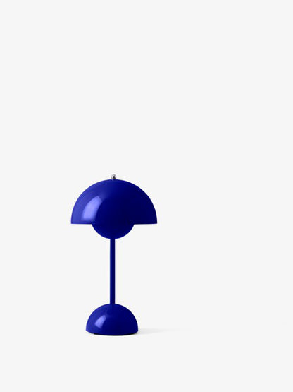 Flowerpot Portable Lamp VP9 | &Tradition | Catalog Interiors 