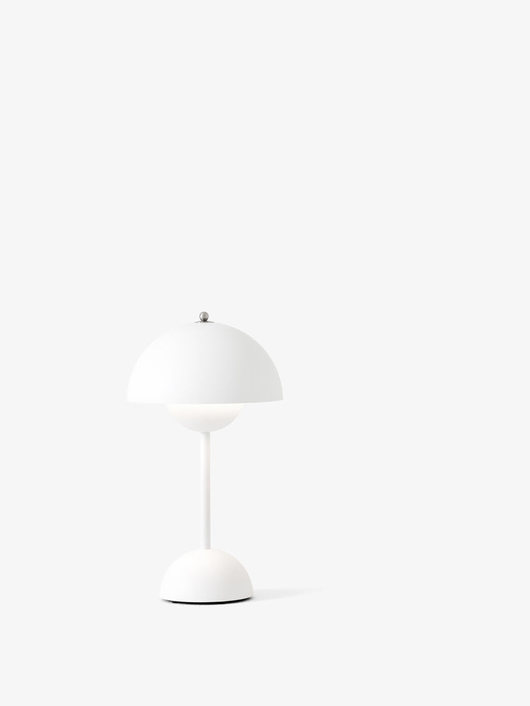 Flowerpot Portable Lamp VP9 | &Tradition | Catalog Interiors 