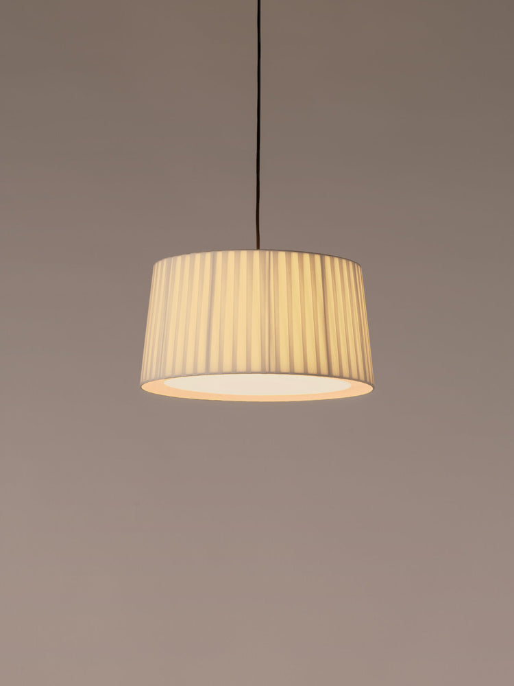 GT Pendant | Santa & Cole | Catalog Interiors 