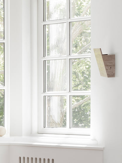 Gallery Wall Light | Norr11 | Catalog Interiors 