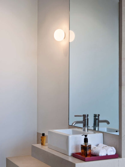 Glo-Ball Wall Light | Flos | Catalog Interiors 