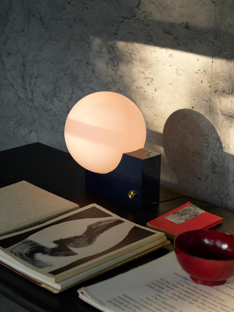 Journey Table Lamp SHY1 | &Tradition | Catalog Interiors 