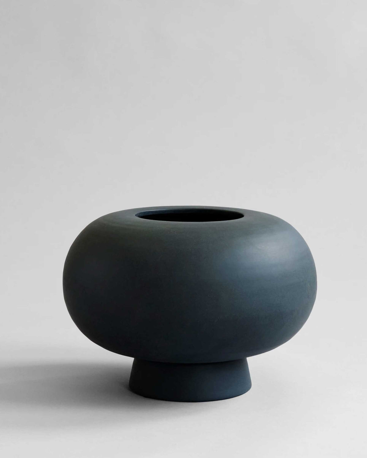 Kabin Vase Fat | 101 CPH | Catalog Interiors UK