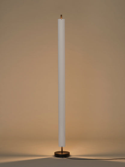 Lámina 165 Floor Lamp | Santa & Cole | Catalog Interiors 