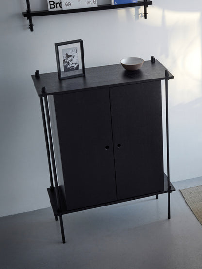 Moebe Shelving System S.115.1.C | Catalog Interiors 
